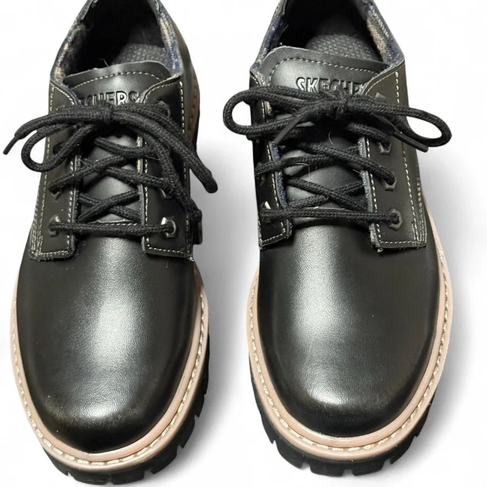 Skechers Women’s Authentics-Little Bolt Oxford Size 7
